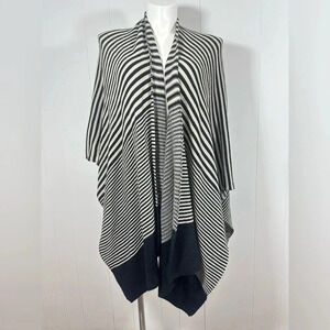 Lane Bryant Knit Cape Wrap Oversized Plus One Size Fits All Striped